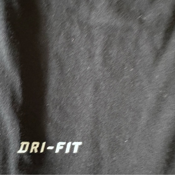 Nike Boys Large Dri-fit Black Long sleeve Shirt - Picture 3 of 4